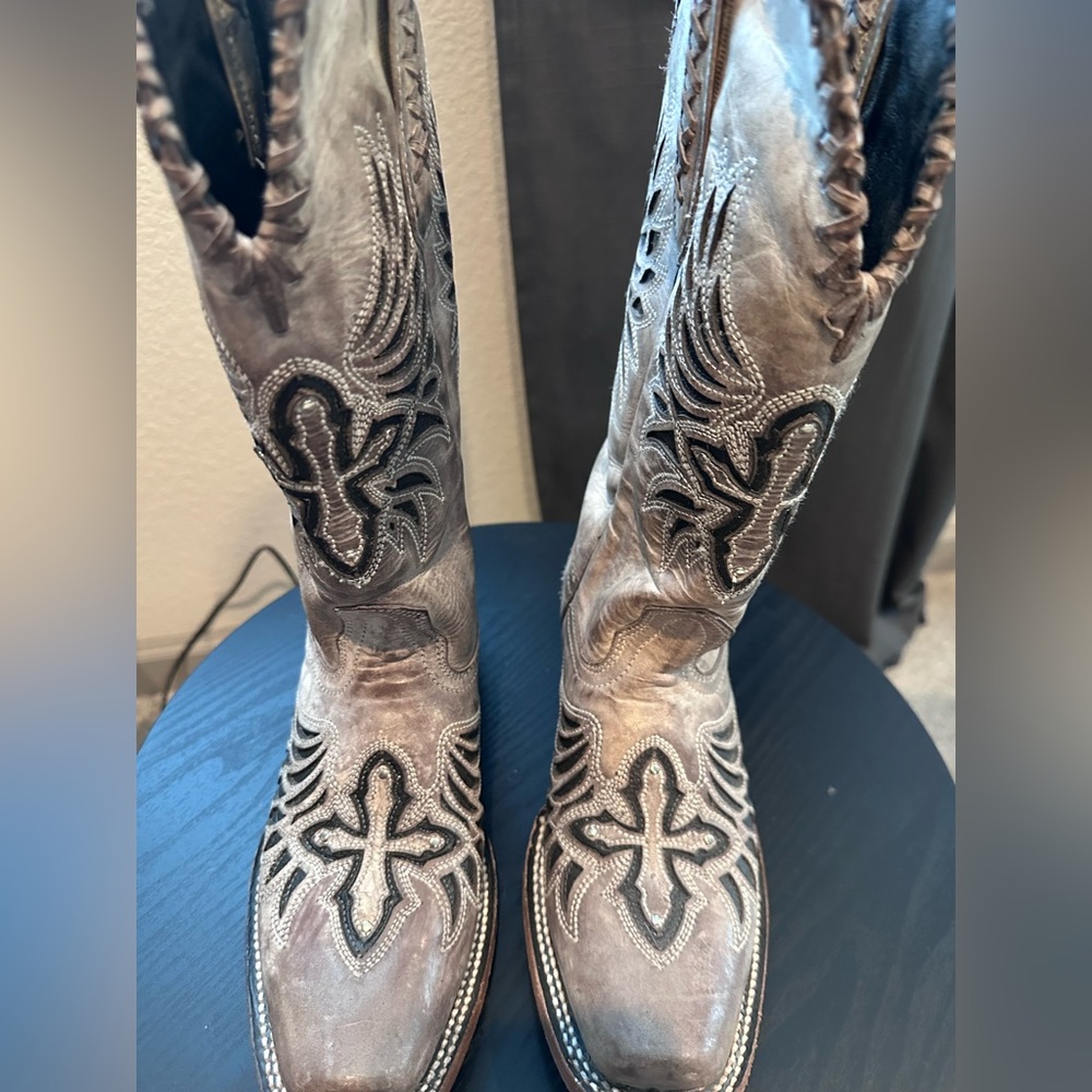 JB Dillon women’s Square toed boot - Picture 2 of 4